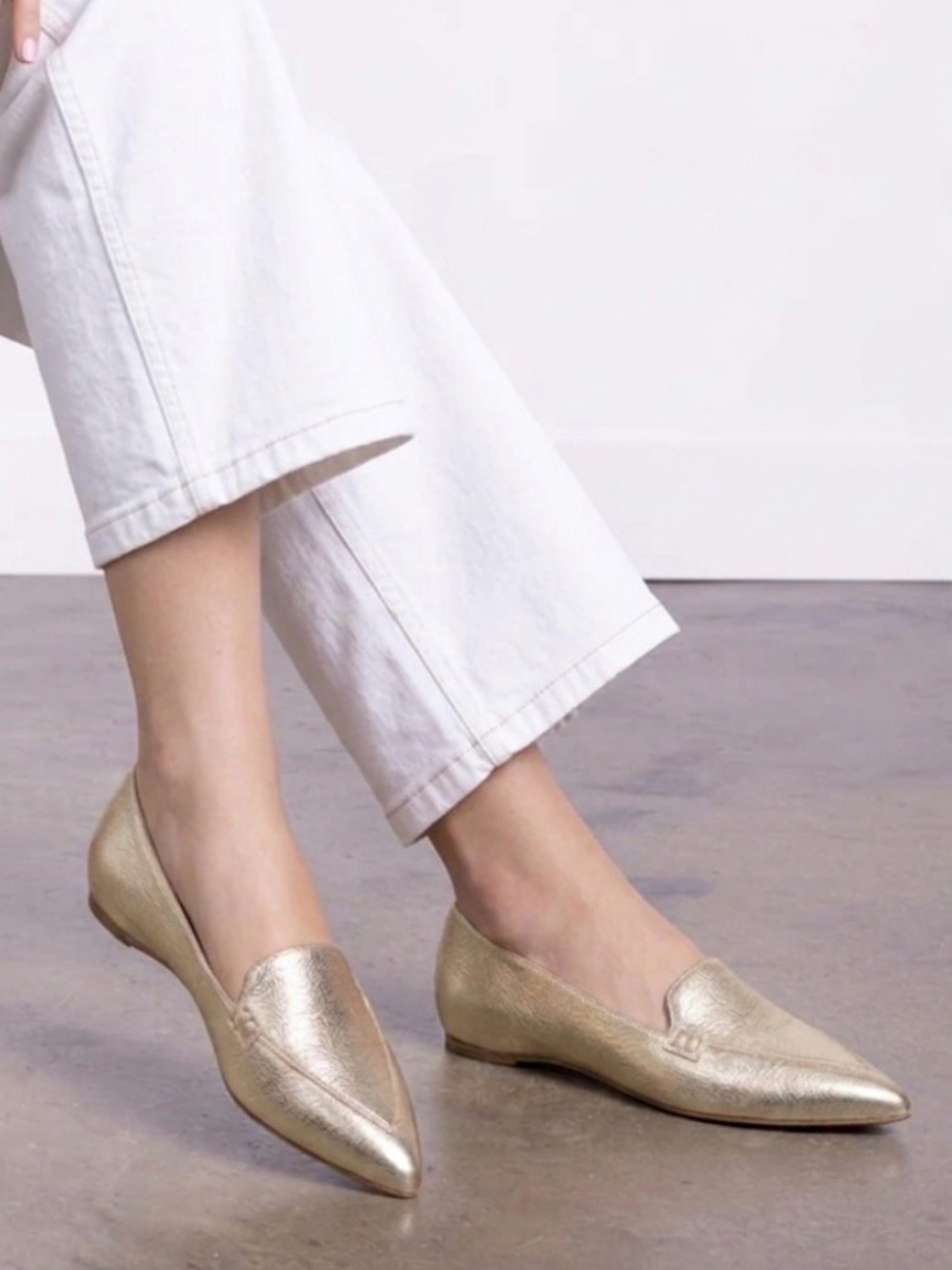 M. GEMI New women’s The Gia flat shoes Gold champagne leather pointed toe SZ 8.5